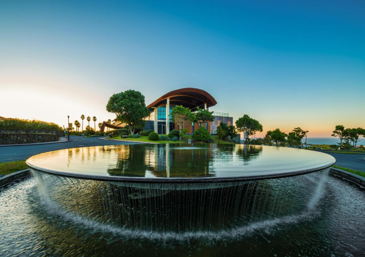 Camphortree Hotel And Resort Чеджудо Экстерьер фото